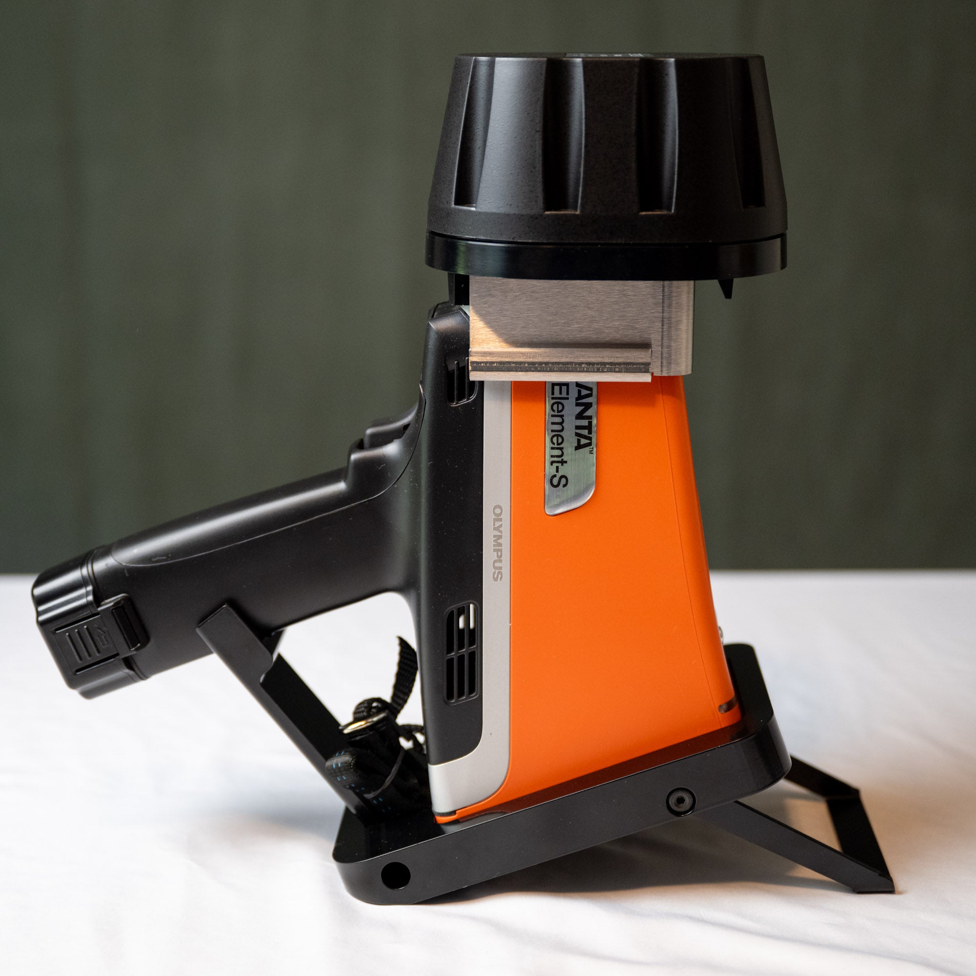 DAMAGE MARK × Geek Field _ ROL D-Stand DD-X Steering Wheel Stand