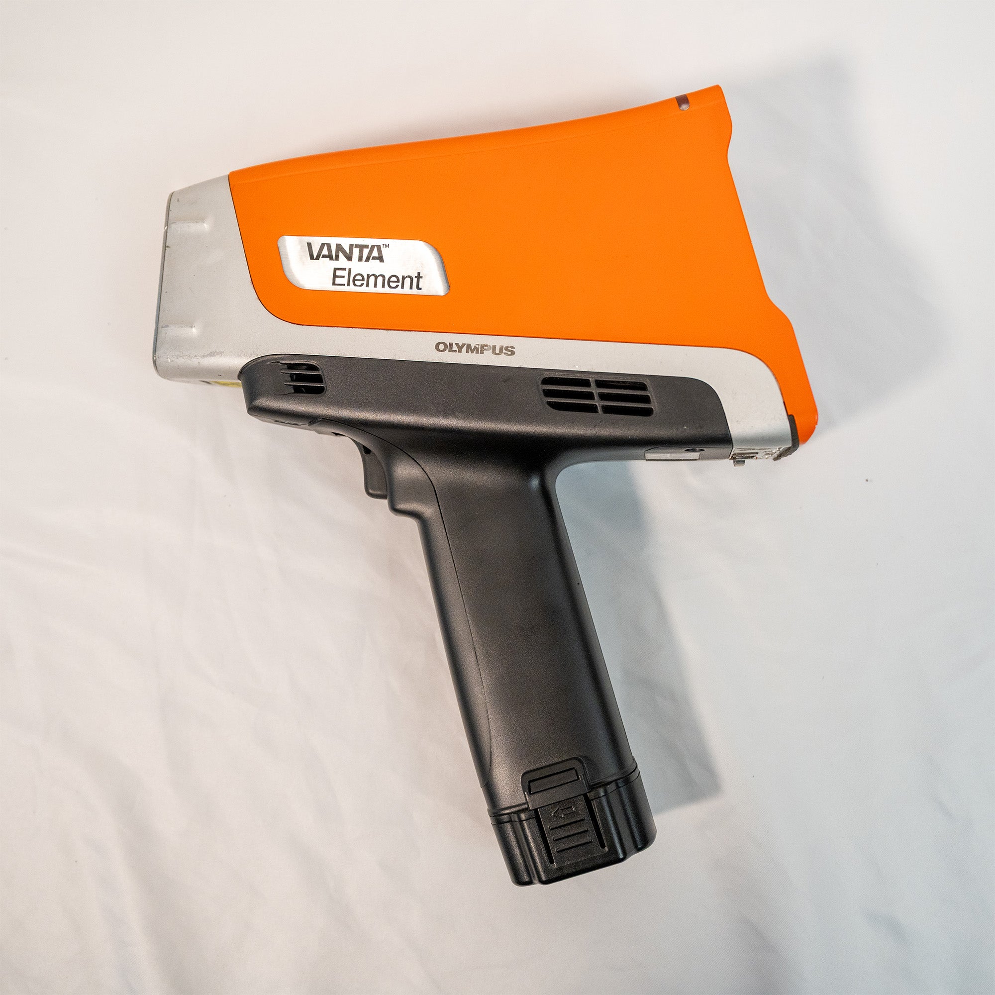 Pre-Owned Olympus Vanta Element Handheld XRF Analyzer | Alloy Geek