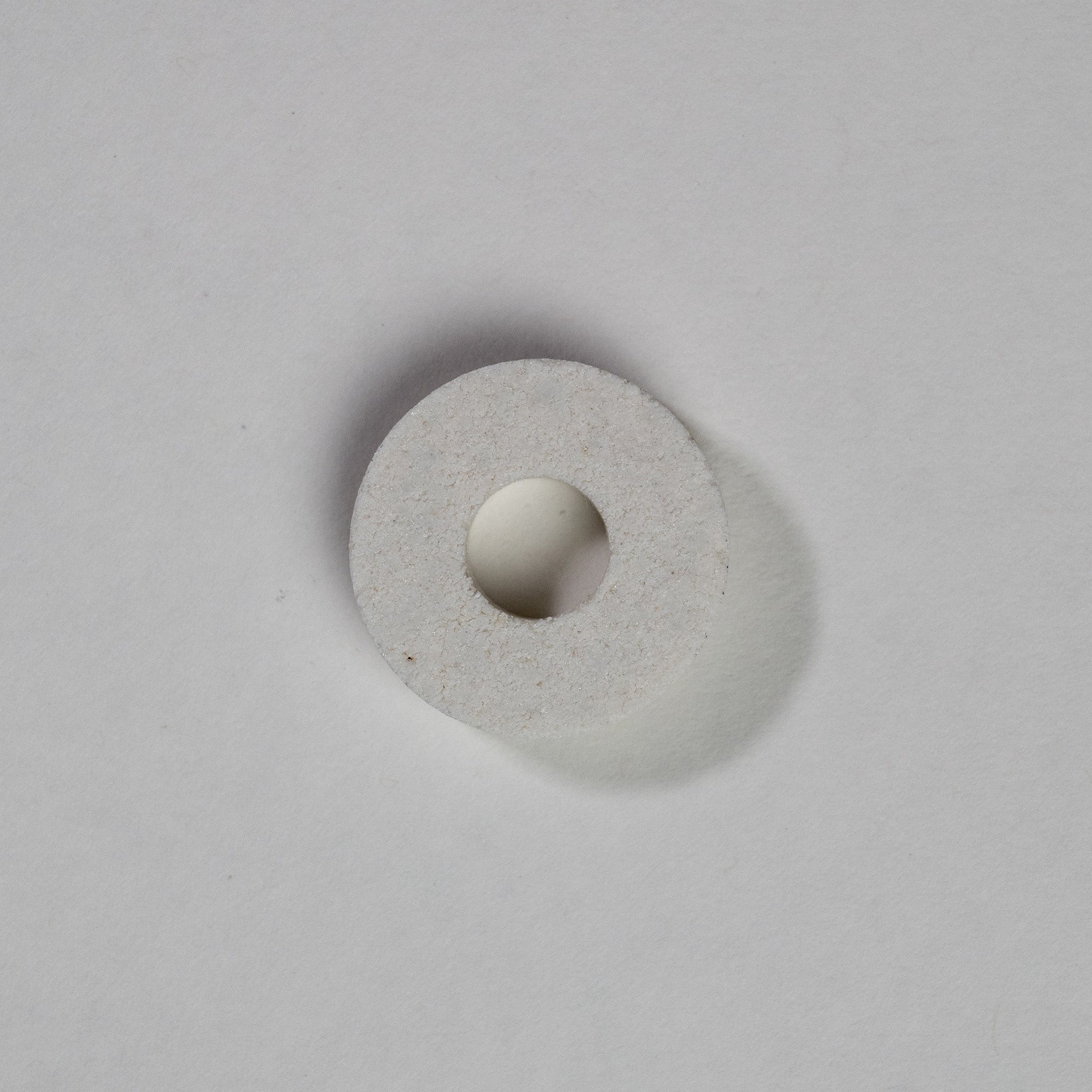 Leco Crucible Covers 10mm Hole Part Number 528-043 and PN 619-880 for CS844 CS744 top view