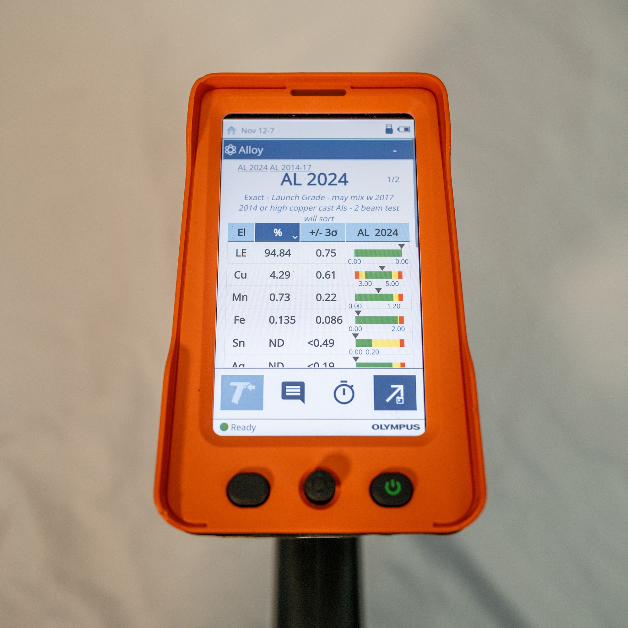 ヤハウェ Pre-Owned Olympus Vanta Element Handheld XRF Analyzer | Alloy Geek